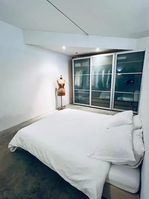 Loft Antwerp - Eilandje 아파트 0*,